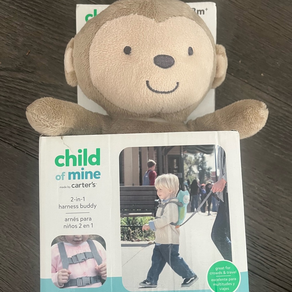 NWT✨Carters harness bear